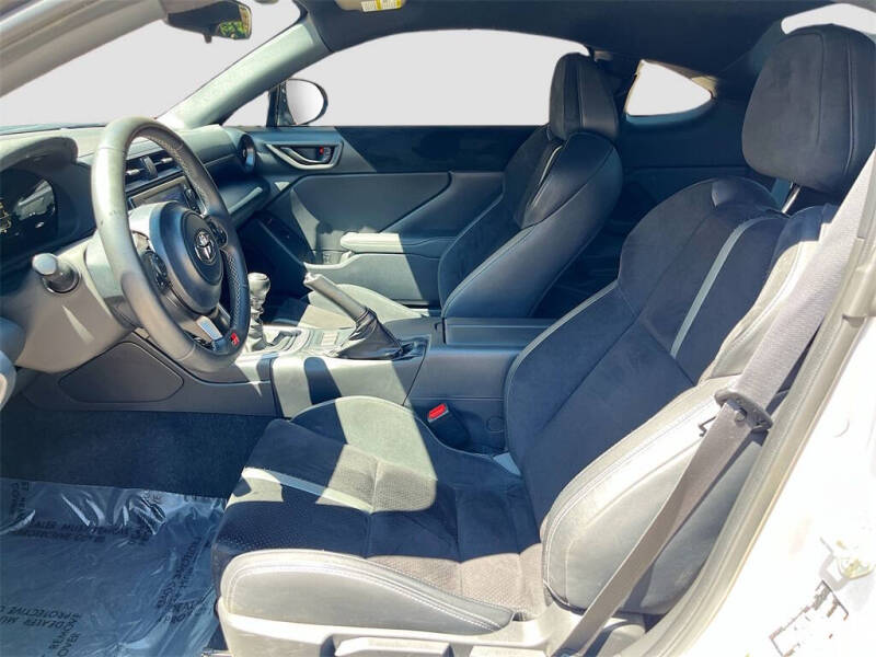 2024 Toyota GR86 Premium