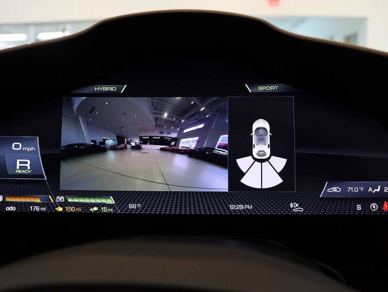 2023 Ferrari SF90 Spider