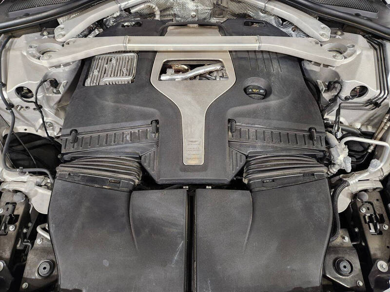 2023 Aston Martin DBX