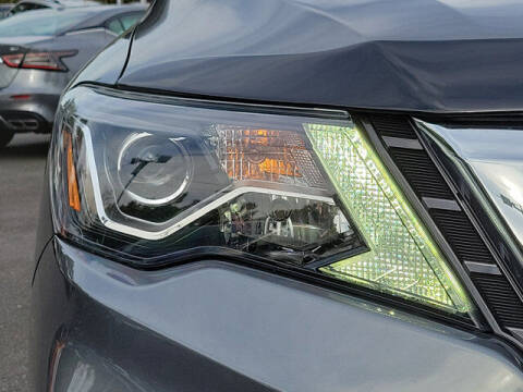 2020 Nissan Pathfinder Platinum