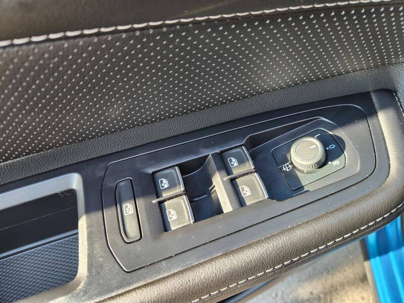 2025 Volkswagen Atlas Cross Sport SEL Premium R-Line 4Motion