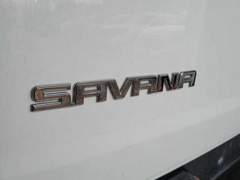 2017 GMC Savana 2500