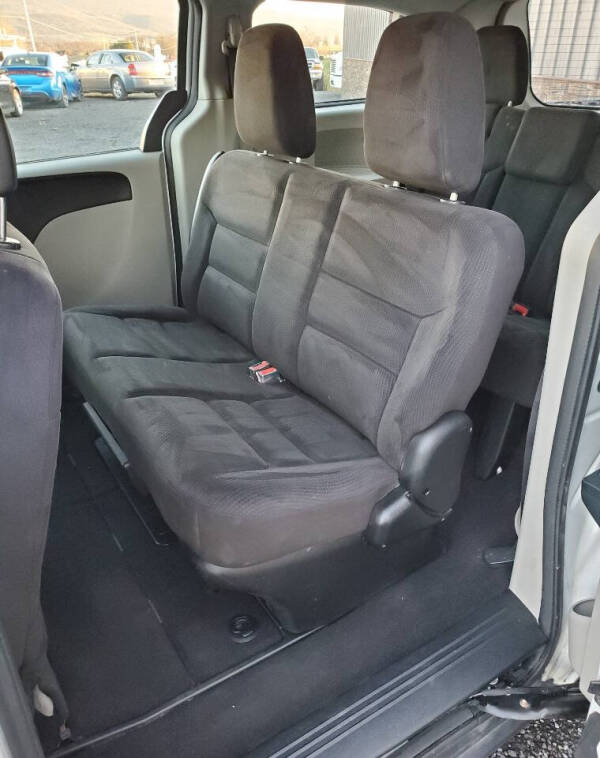 2014 Dodge Grand Caravan American Value Package