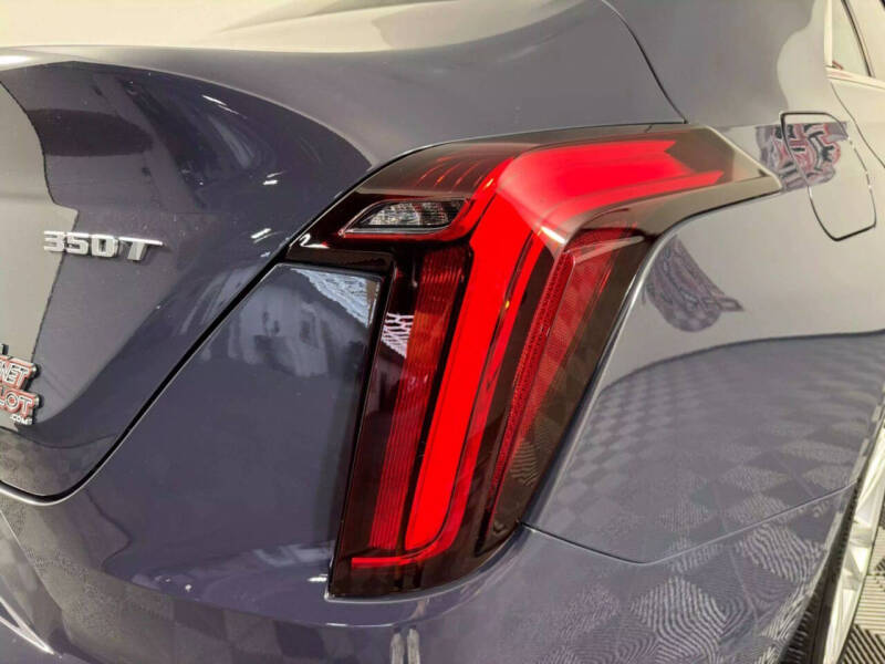 2024 Cadillac CT4 Luxury