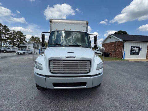 2017 Freightliner M2 106