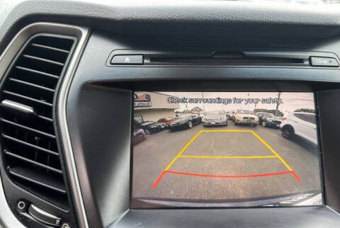 2017 Hyundai Santa Fe SE