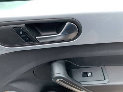 2012 Volkswagen Beetle 2.5L PZEV