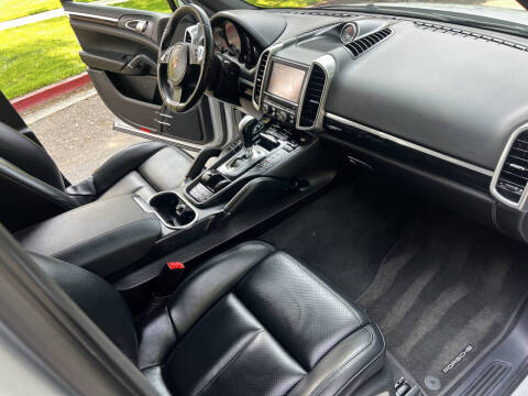 2012 Porsche Cayenne Tiptronic