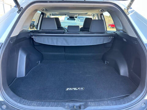 2019 Toyota RAV4 Hybrid XLE