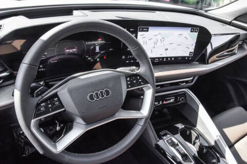 2025 Audi Q5 quattro Premium Plus TFSI