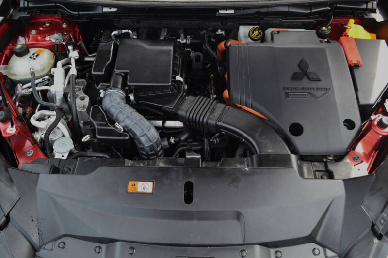 2024 Mitsubishi Outlander PHEV SEL