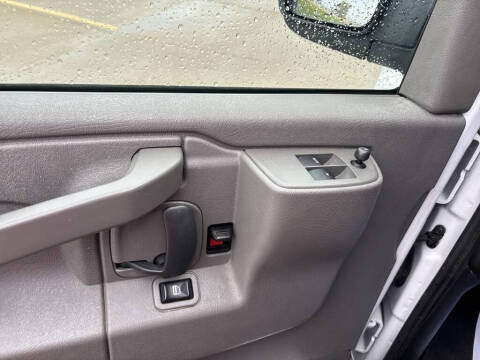 2021 Chevrolet Express 2500