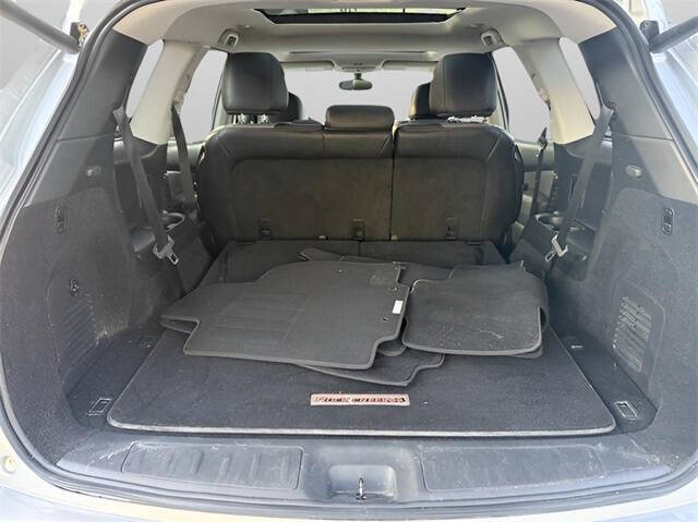 2019 Nissan Pathfinder SL