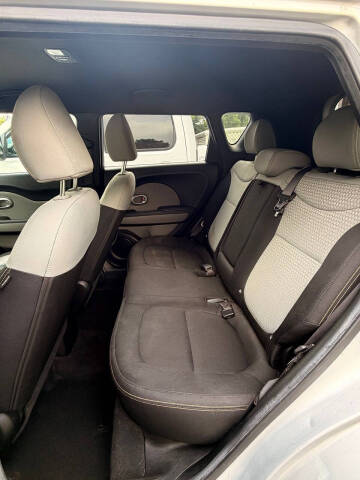2014 Kia Soul +