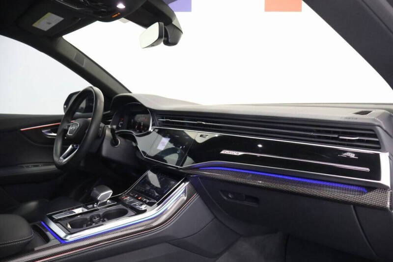 2023 Audi SQ8 4.0T quattro Premium Plus