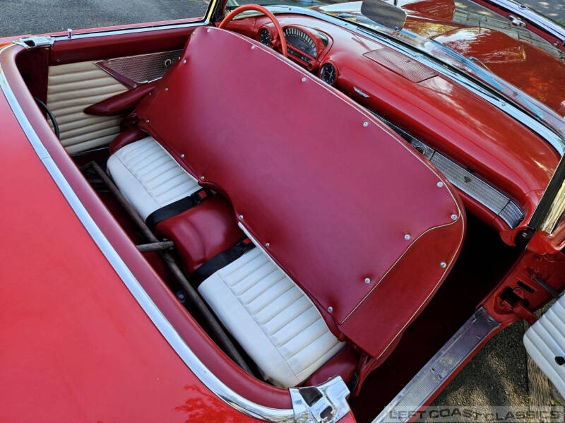 1955 Ford Thunderbird