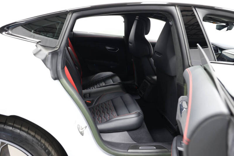 2022 Audi RS e-tron GT quattro