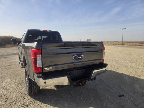 2017 Ford F-350 Super Duty Lariat