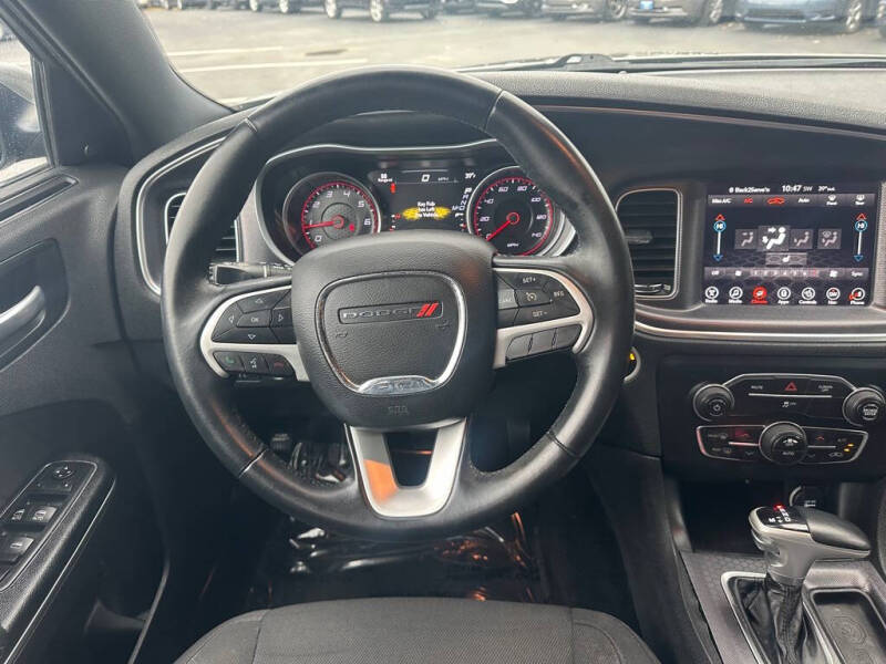 2017 Dodge Charger SXT