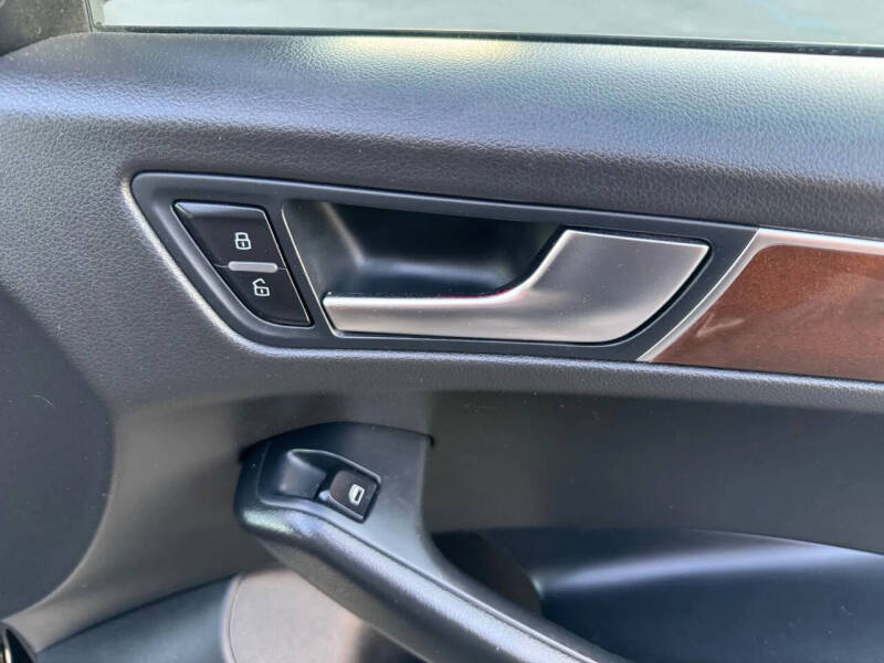 2012 Audi Q5 2.0T quattro Premium Plus