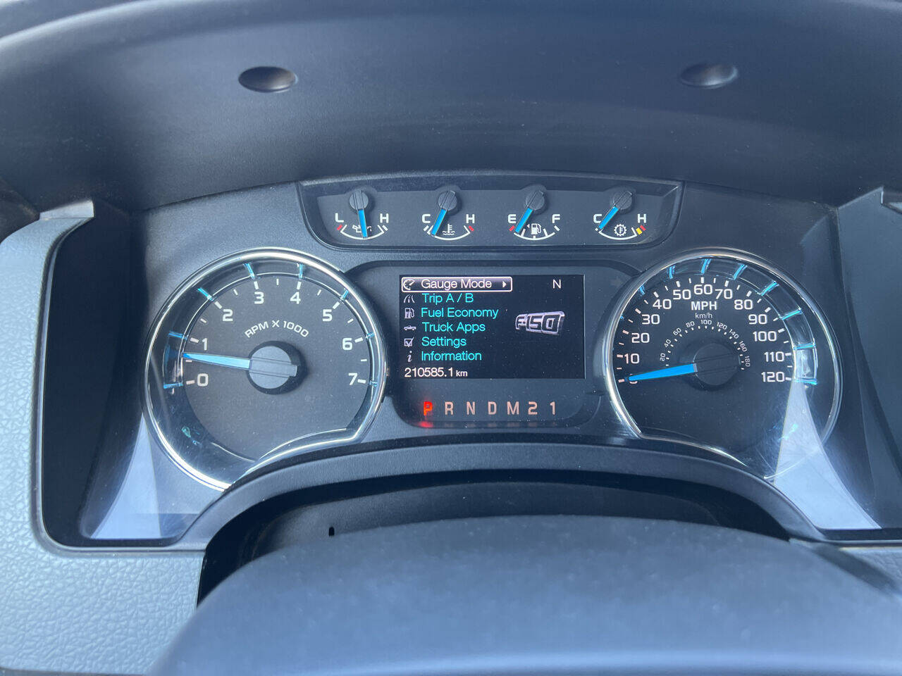 2013 FORD F-150 Pickup - $13,900