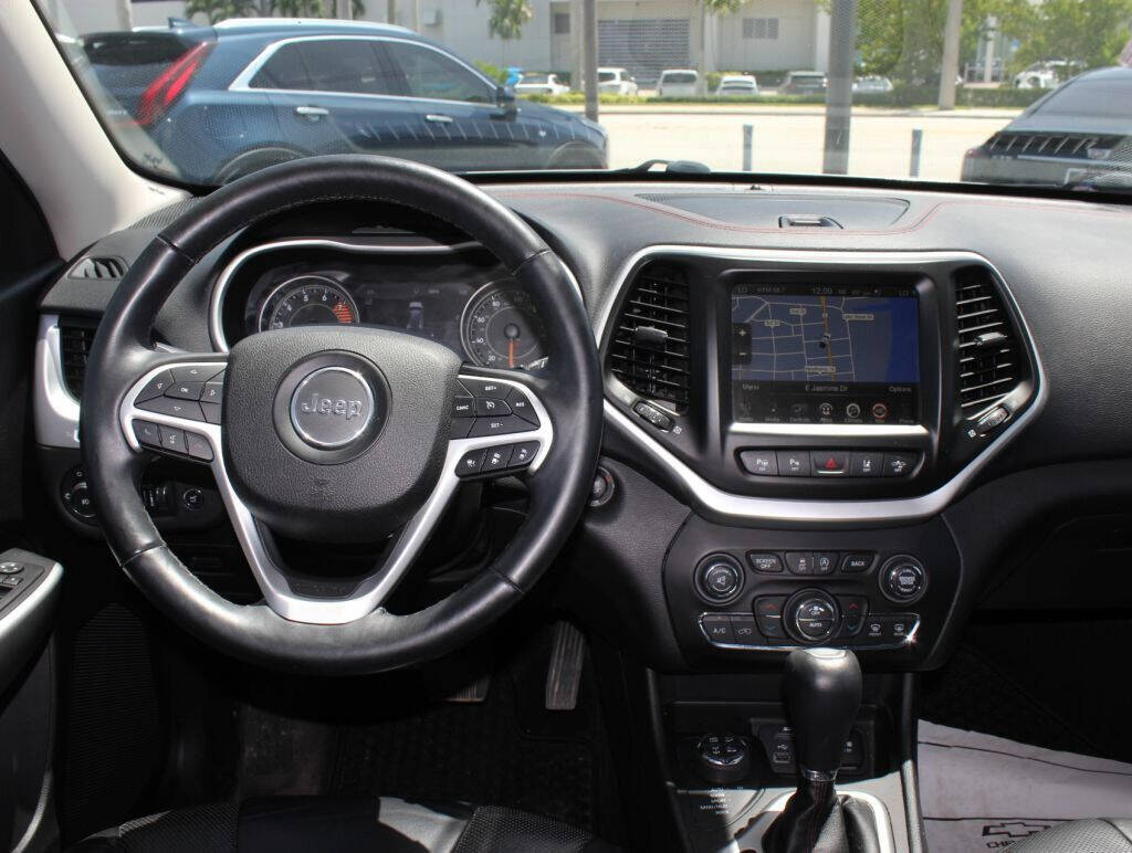 2018 JEEP Cherokee SUV / Crossover - $22,495