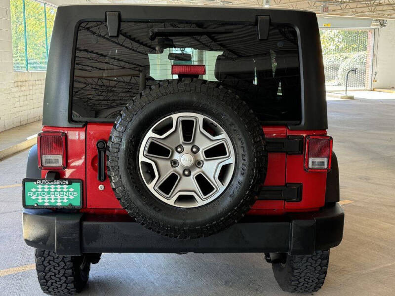 2014 Jeep Wrangler Unlimited Rubicon photo 4