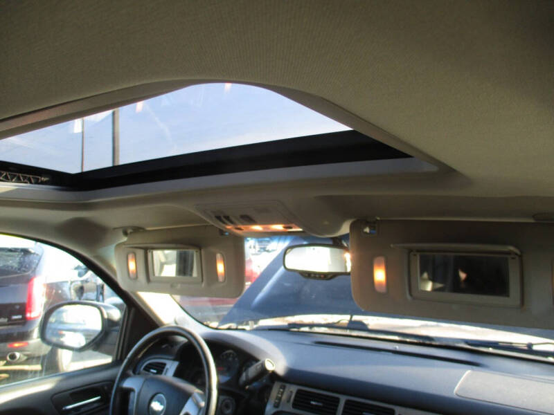 2012 Chevrolet Suburban LT