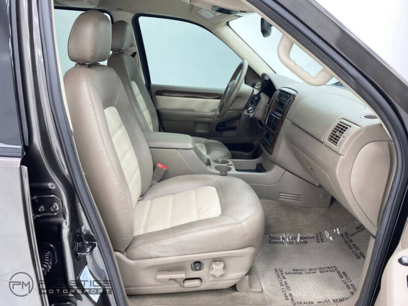 2005 Ford Explorer Eddie Bauer