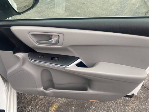 2015 Toyota Camry SE