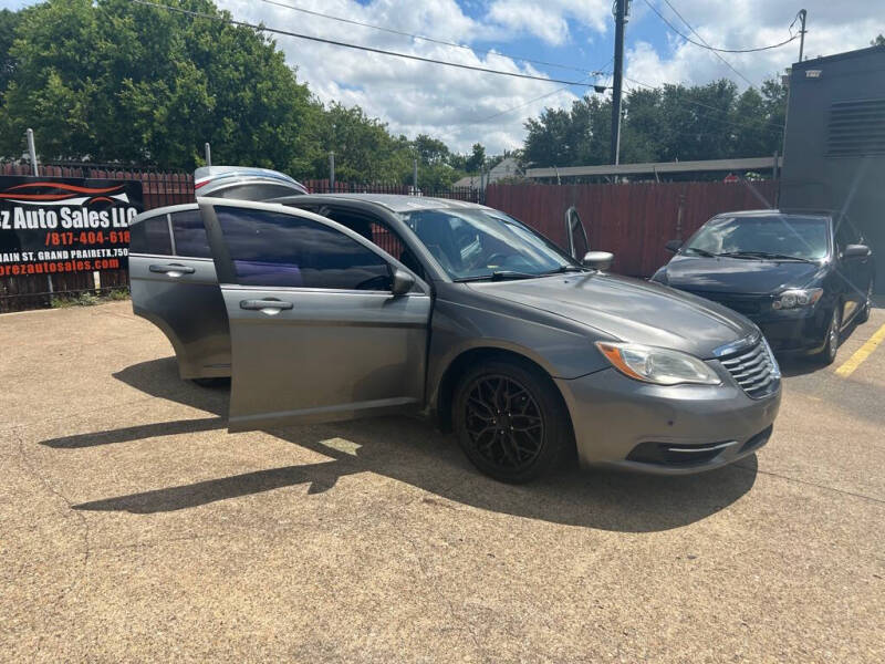 2012 Chrysler 200 LX