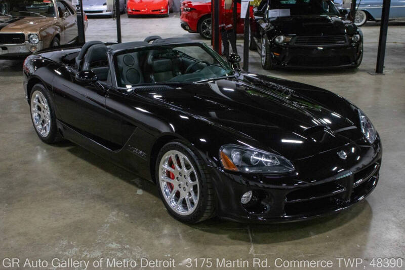 2004 Dodge Viper SRT-10