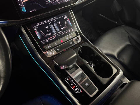 2019 Audi Q8 quattro Premium Plus 55 TFSI