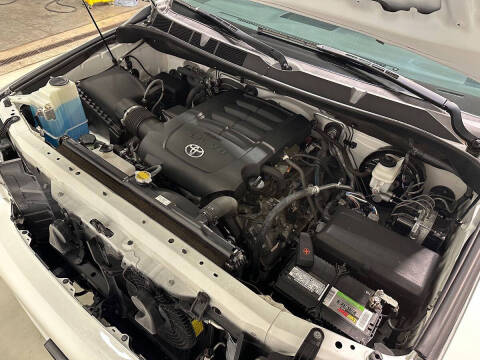 2016 Toyota Sequoia SR5