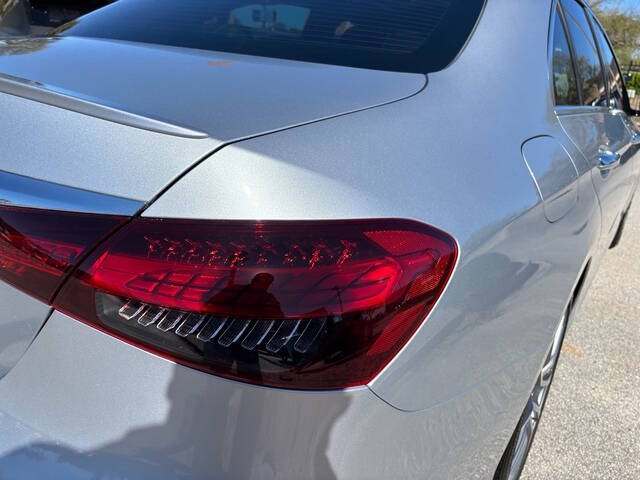2022 Mercedes-Benz E-Class 13