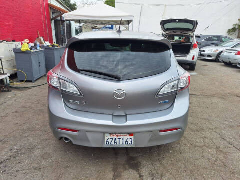 2013 Mazda MAZDA3 i Grand Touring