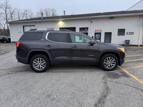 2017 GMC Acadia SLE-2