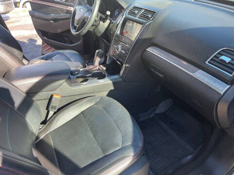 2018 Ford Explorer Sport