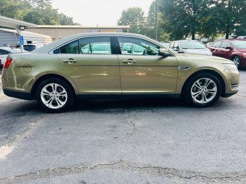 2013 Ford Taurus SEL