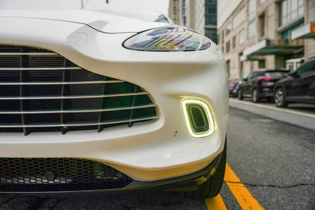 2021 Aston Martin DBX