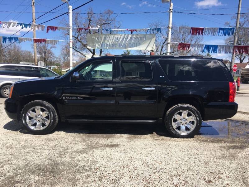 2008 GMC Yukon XL for sale at Antique Motors in Plymouth IN