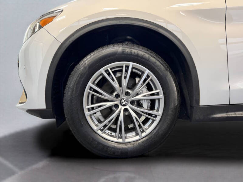 2023 Alfa Romeo Stelvio Sprint