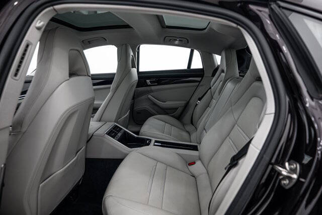 2017 Porsche Panamera