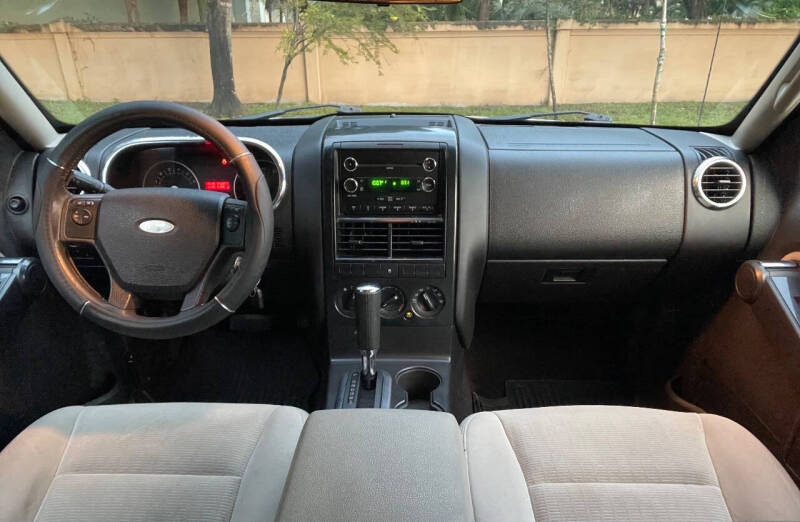 2008 Ford Explorer XLT