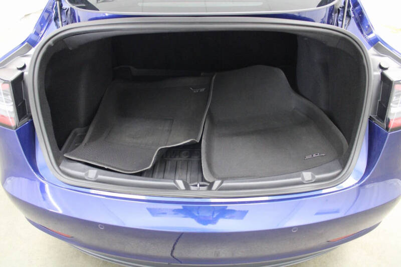 2019 Tesla Model 3 Mid Range