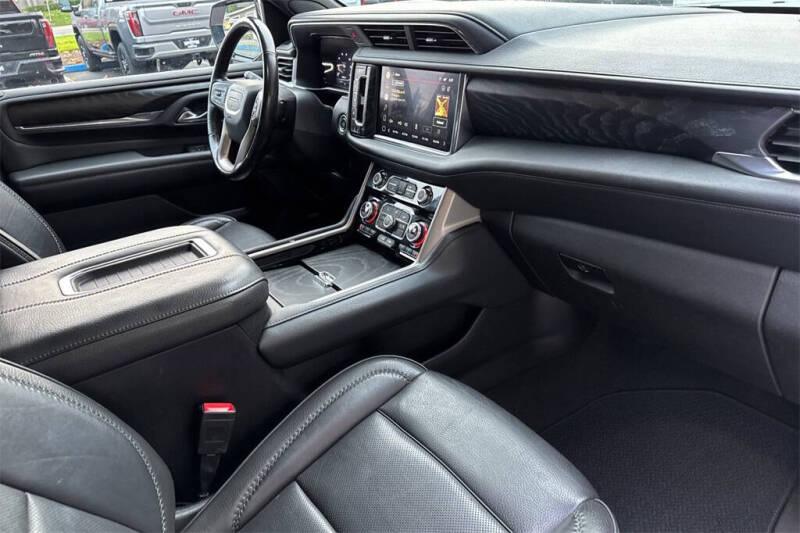 2022 GMC Yukon XL Denali