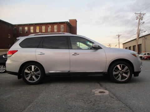 2014 Nissan Pathfinder Platinum