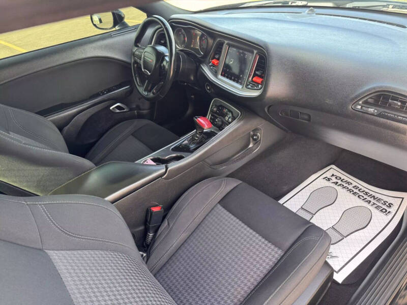 2019 Dodge Challenger SXT