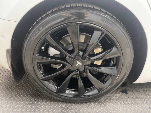 2020 Tesla Model 3 Long Range