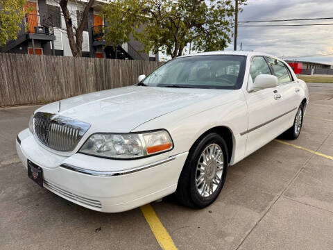 2008 Lincoln Town Car Signature Limited